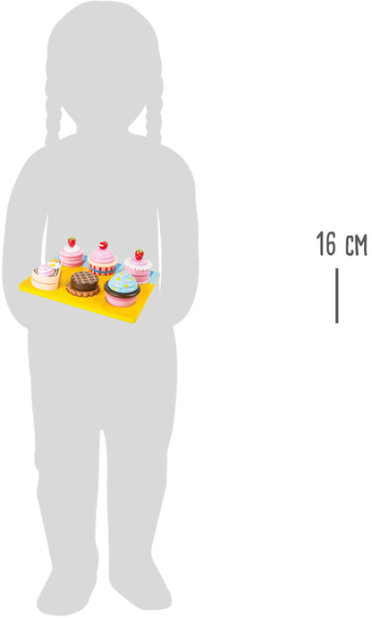 Schneide-Cupcakes & Torten aus Holz | small foot