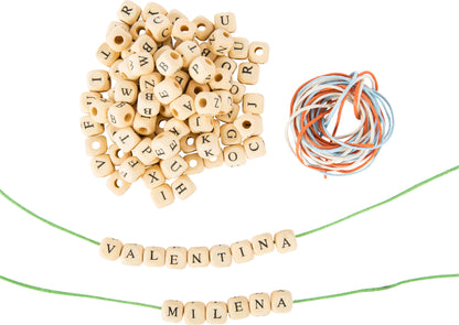 Buchstabenketten kompakt – Perlen, Webrahmen & Bastelartikel, ab 3 Jahre, 304 Teile, Holz | small foot®