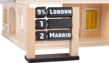 Bahnhof mit Zubehör – Holzeisenbahnen, ab 3 Jahre, 29 Teile, Kunststoff, Holz | small foot®