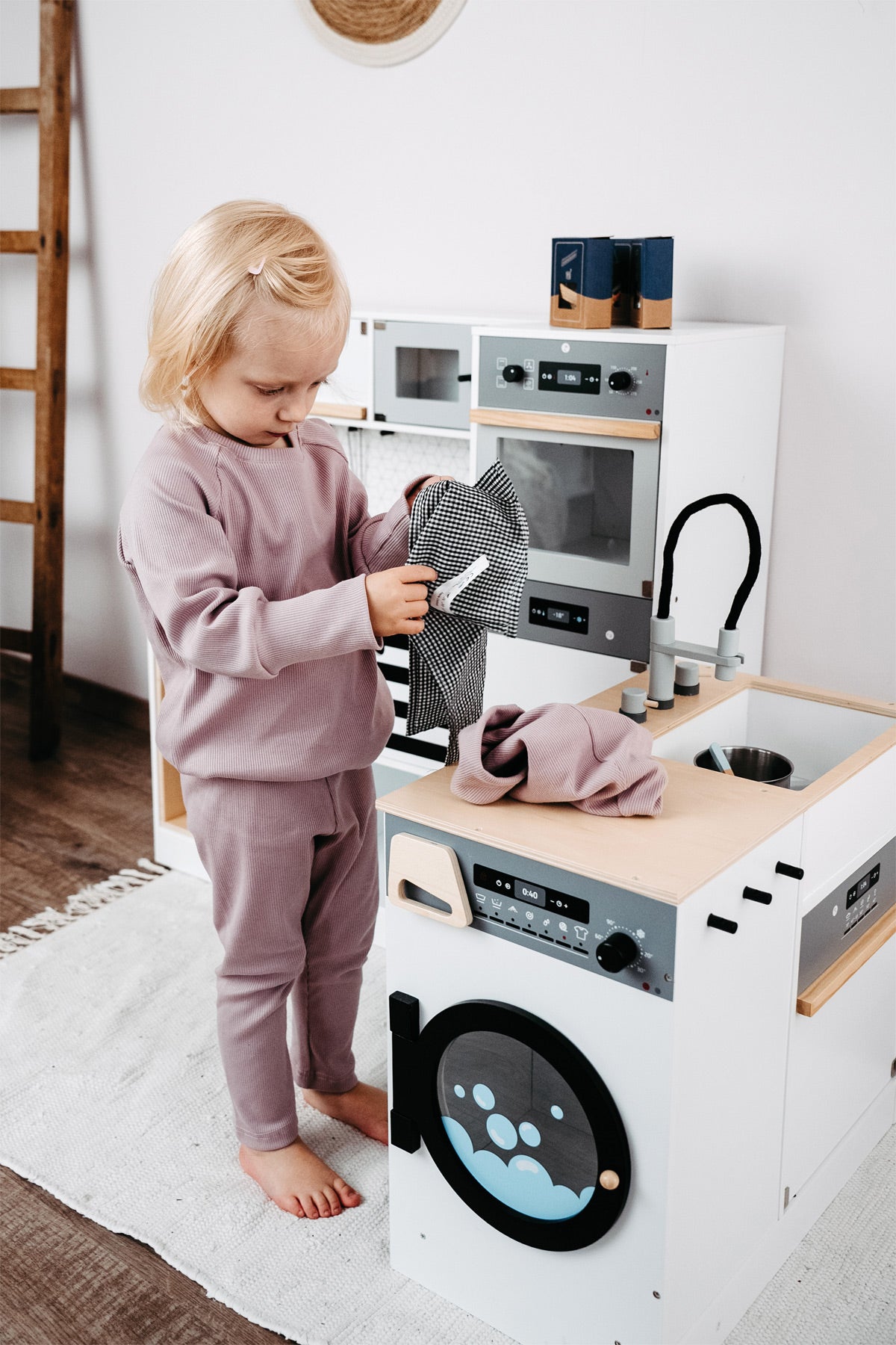 Kinderküche modular XL – In der Küche, ab 3 Jahre, Holz, Kunststoff, Metall | small foot®