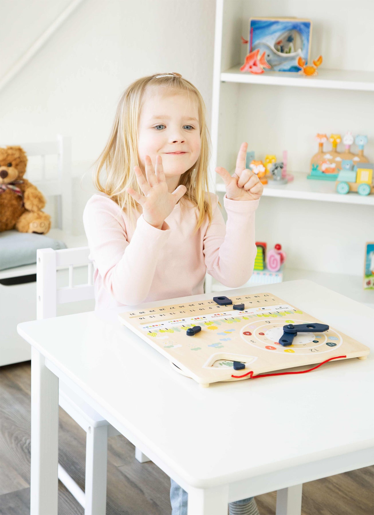 Lernuhr mit Kalender „Educate“, ab 5 Jahren, small foot®